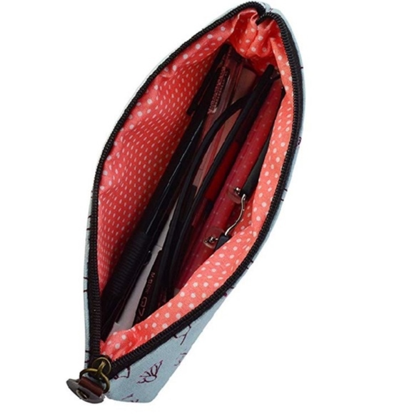 White Floral Pouch For Makeup Pens ECT NWT - Picture 6 of 6